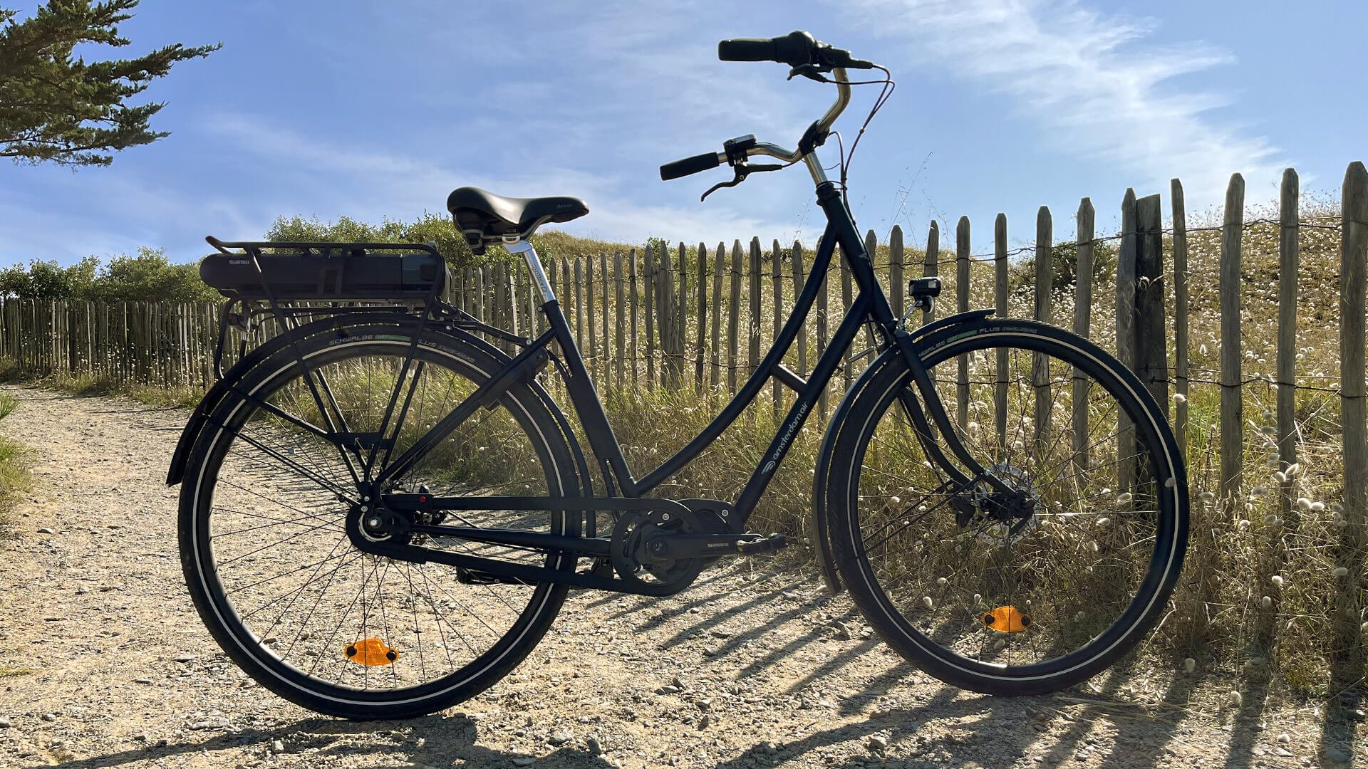 Un vélo aussi à l'aise pour les trajets utilitaires en ville que pour les balades en bord de mer