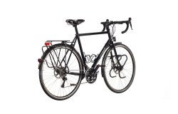 Randonneur 28″ avec cadre Diamant noir brillant et porte-sacoches avant (en option sur devis)