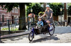 Transportez un ou deux enfants dans sa caisse aluminium avec tissu trampoline