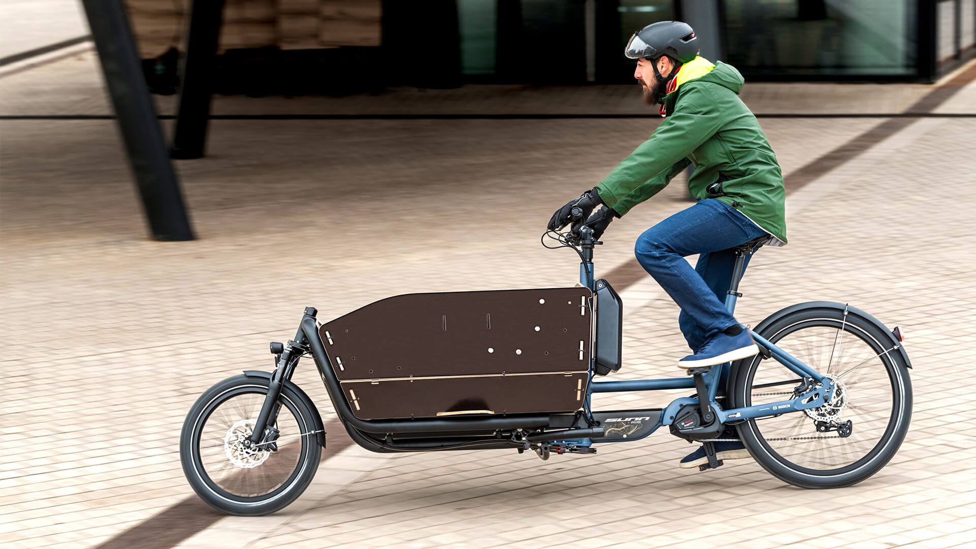 Un biporteur aussi bien adapté pour transporter les enfants que votre matériel professionnel