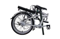 Une fois plié, le Compact High électrique ne mesure plus que 86 cm sur 65 cm sur 34 cm