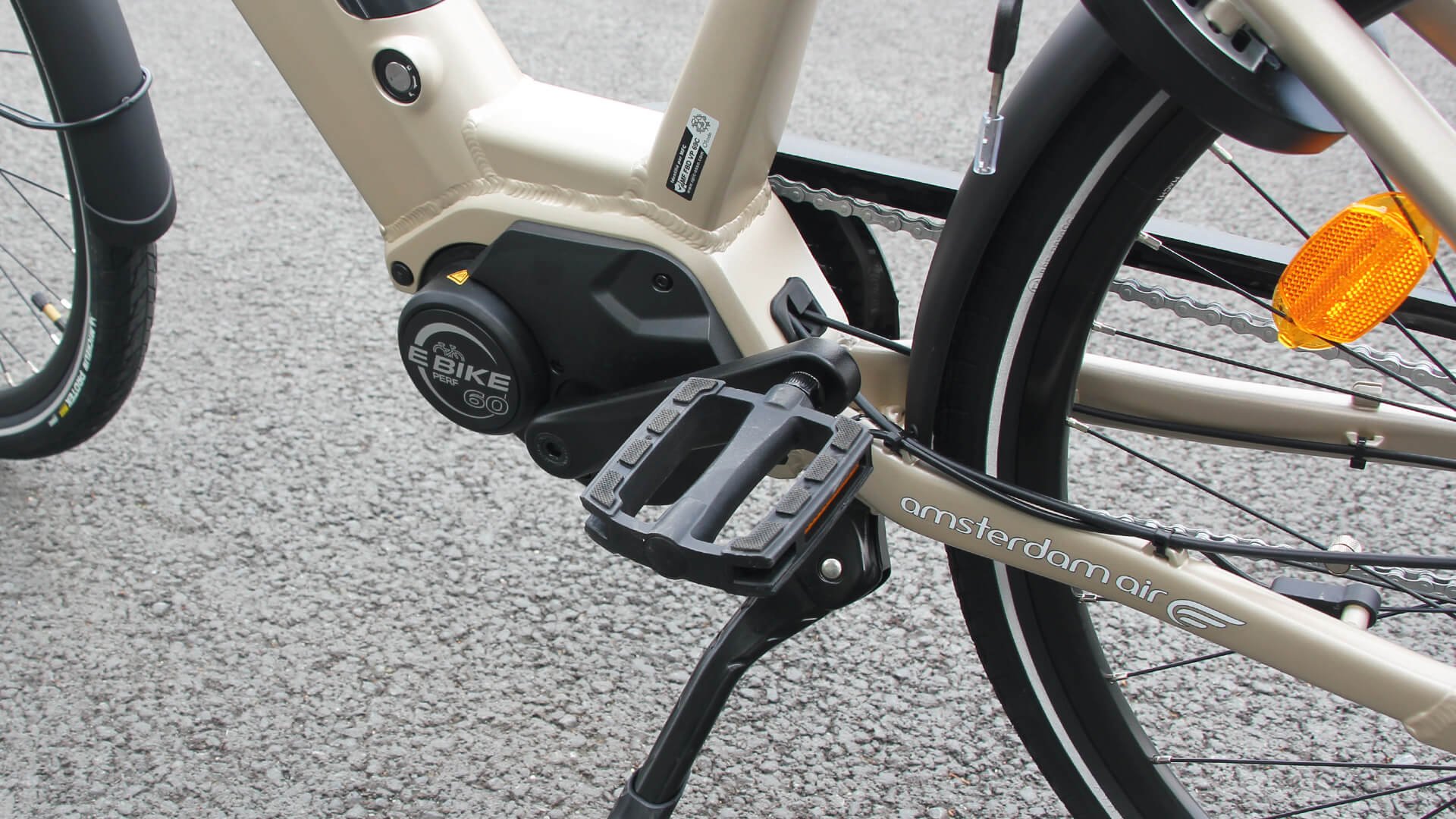 Ce vélo est équipé d'un moteur central délivrant un couple maximal de 70Nm