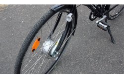 Le moteur est situé dans la roue avant