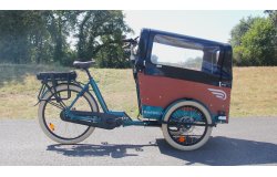 Triporteur avec protection pluie incluse