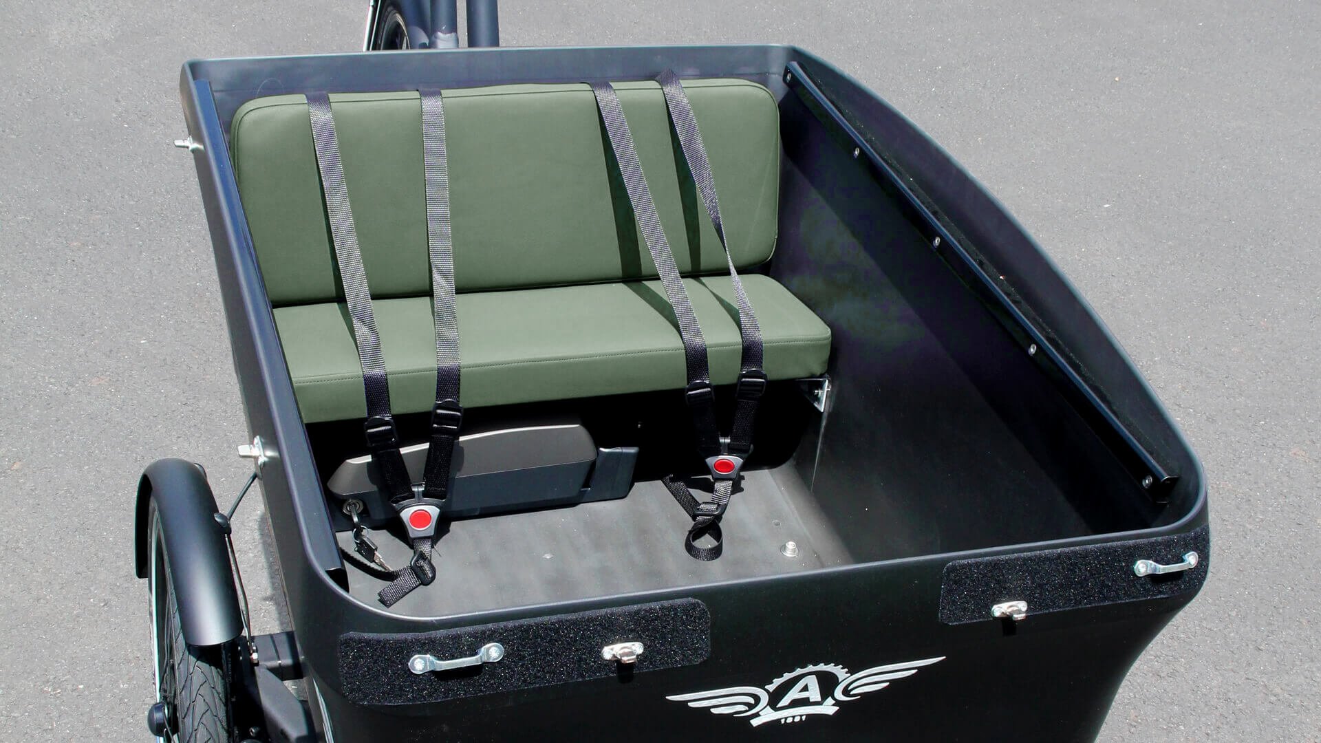 Le banc 2 places couleur vert olive (en option)