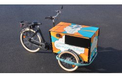 Le triporteur publicitaire Amsterdam Air eDrive avec coffre personnalisé