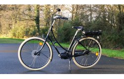 Le 1881 Deluxe avec des pneus Road Cruiser couleur crème 