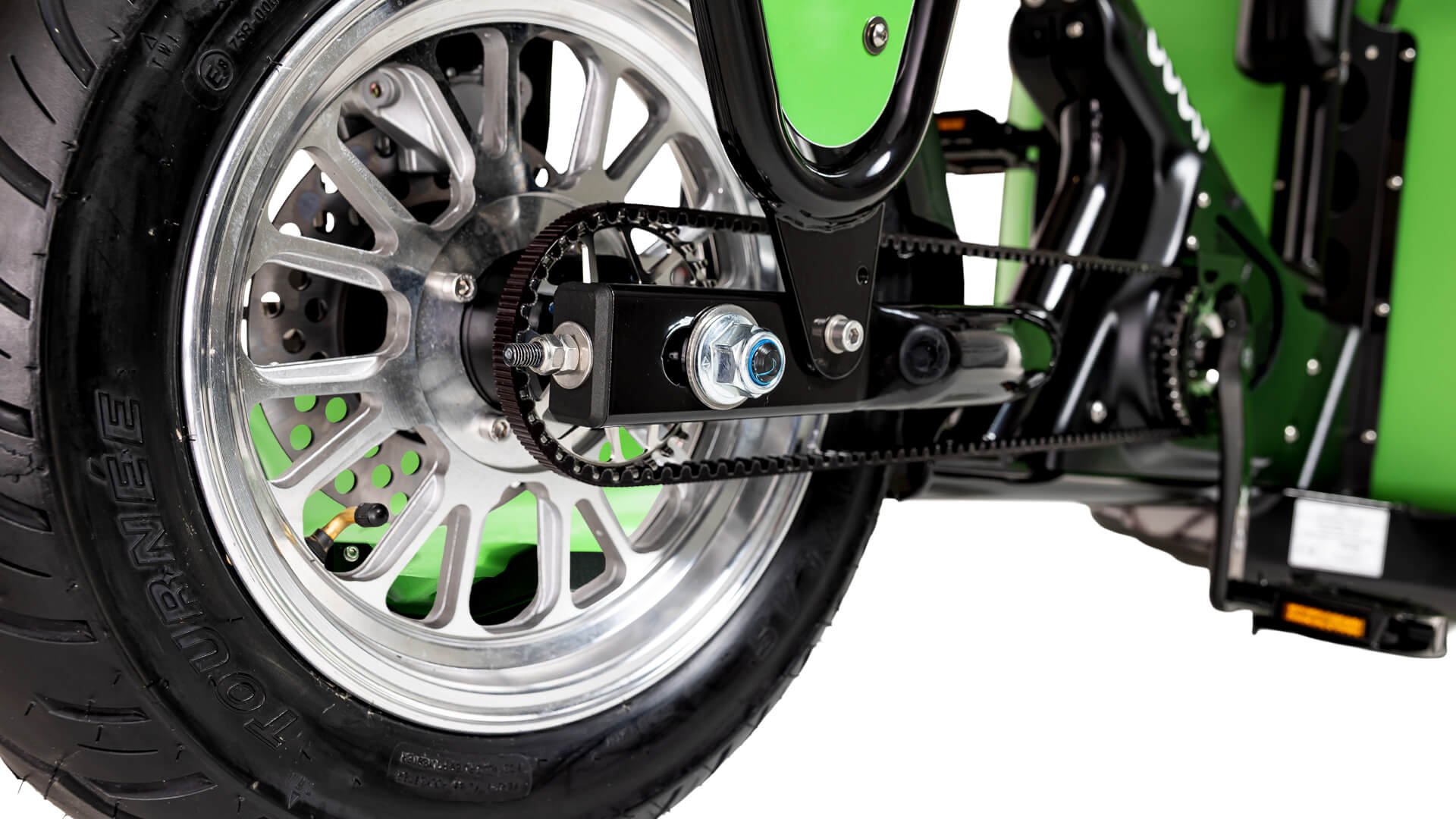 La courroie Gates Carbon Drivee est asscoiée à une boîte automatique Valeo à 7 vitesses 