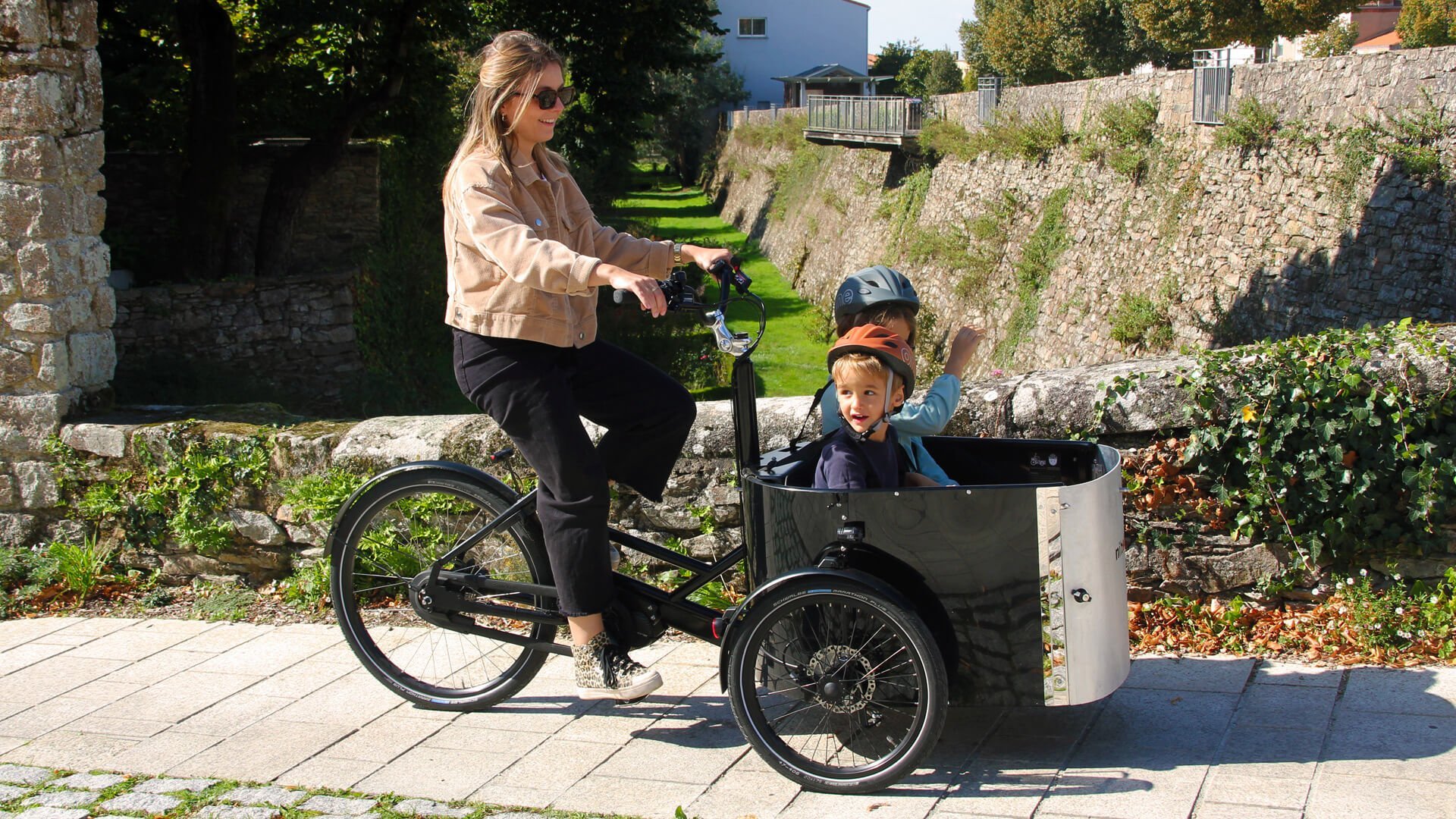 Triporteur NIHOLA CARGO Family
