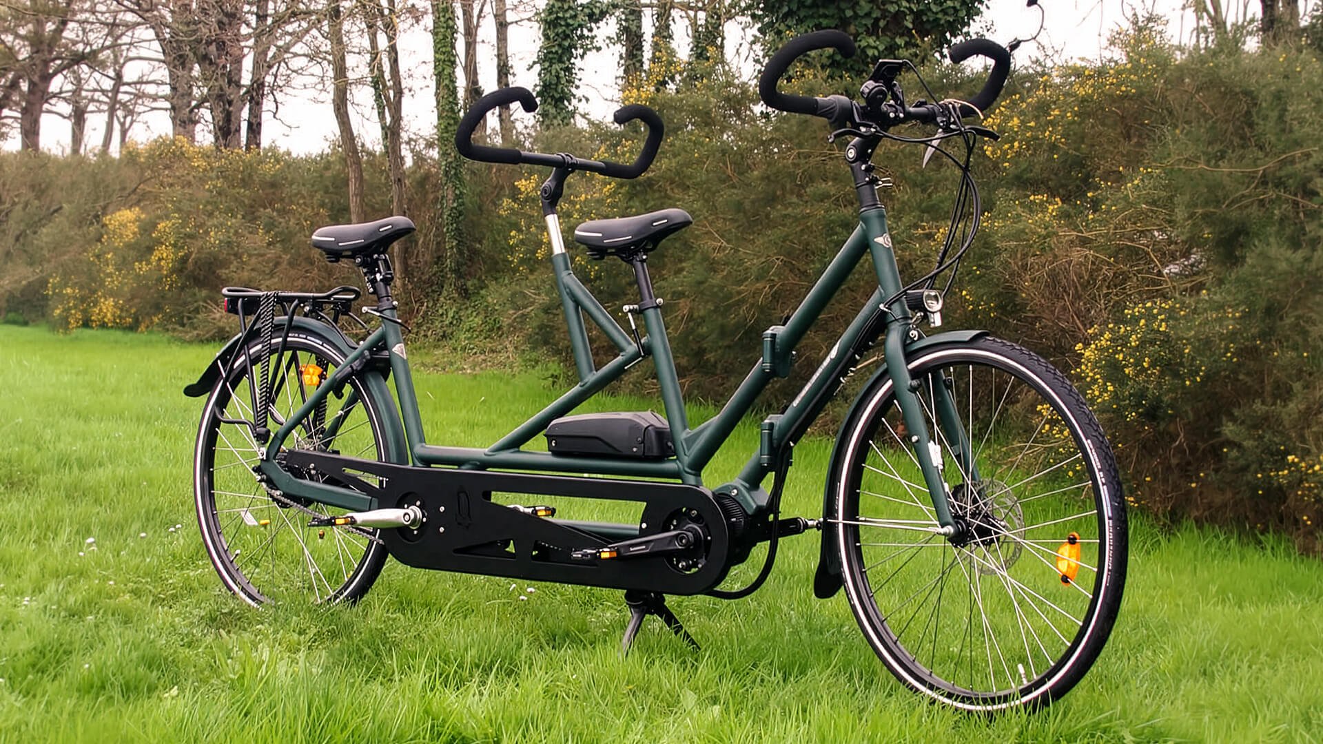 Tandem électrique pliant 28" avec assistance pédalier Shimano