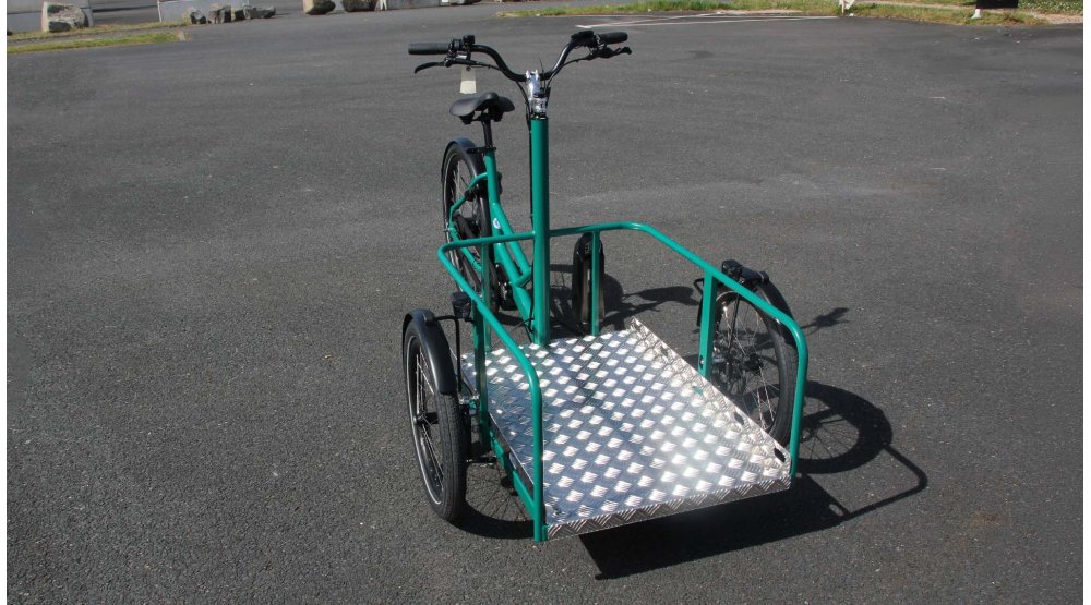 Plancher tôle larmée pour triporteur NIHOLA COMBI Utility