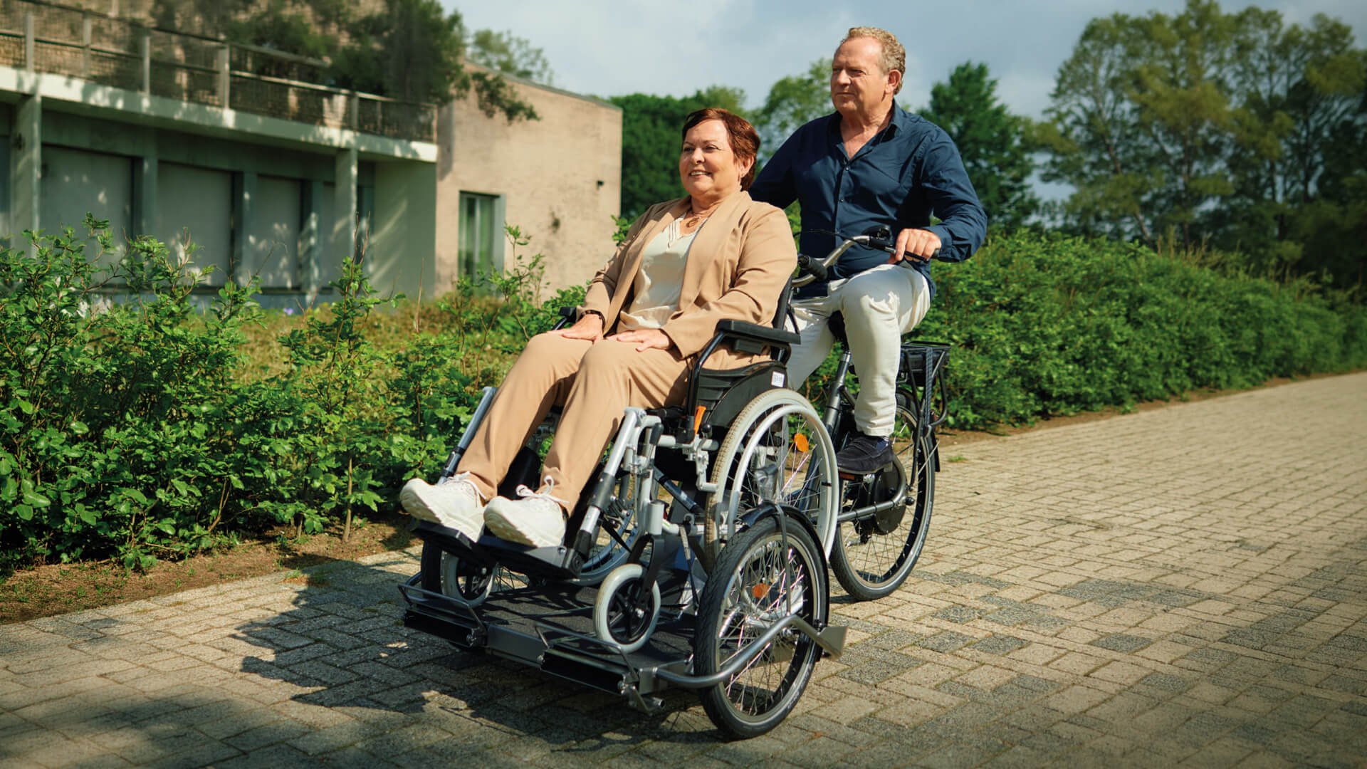 Tricycle électrique fauteuil roulant Nijland
