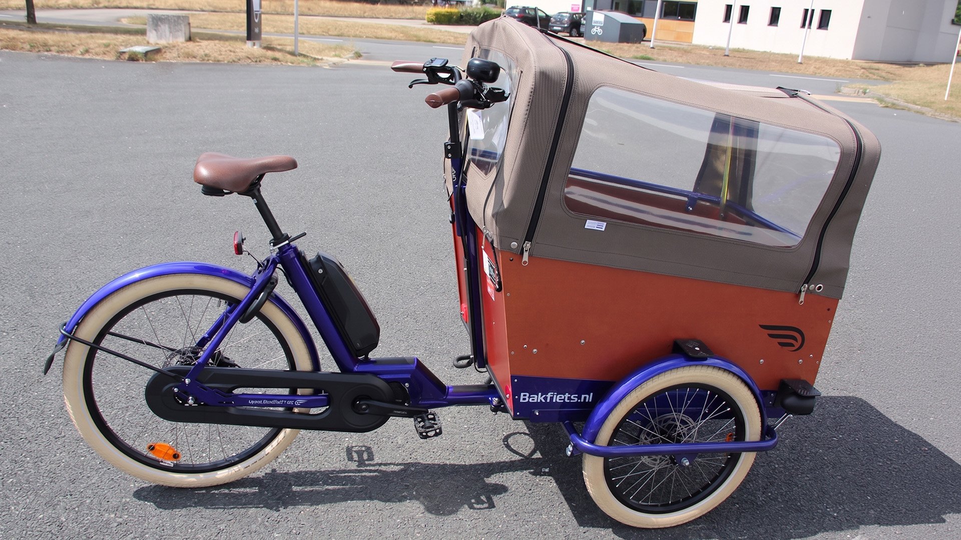 Triporteur électrique Bakfiets Confort - Assistance pédalier Shimano