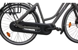VAE hollandais Flevoland avec cadre aluminium noir brillant et moteur pédalier Shimano E-Bike Systems