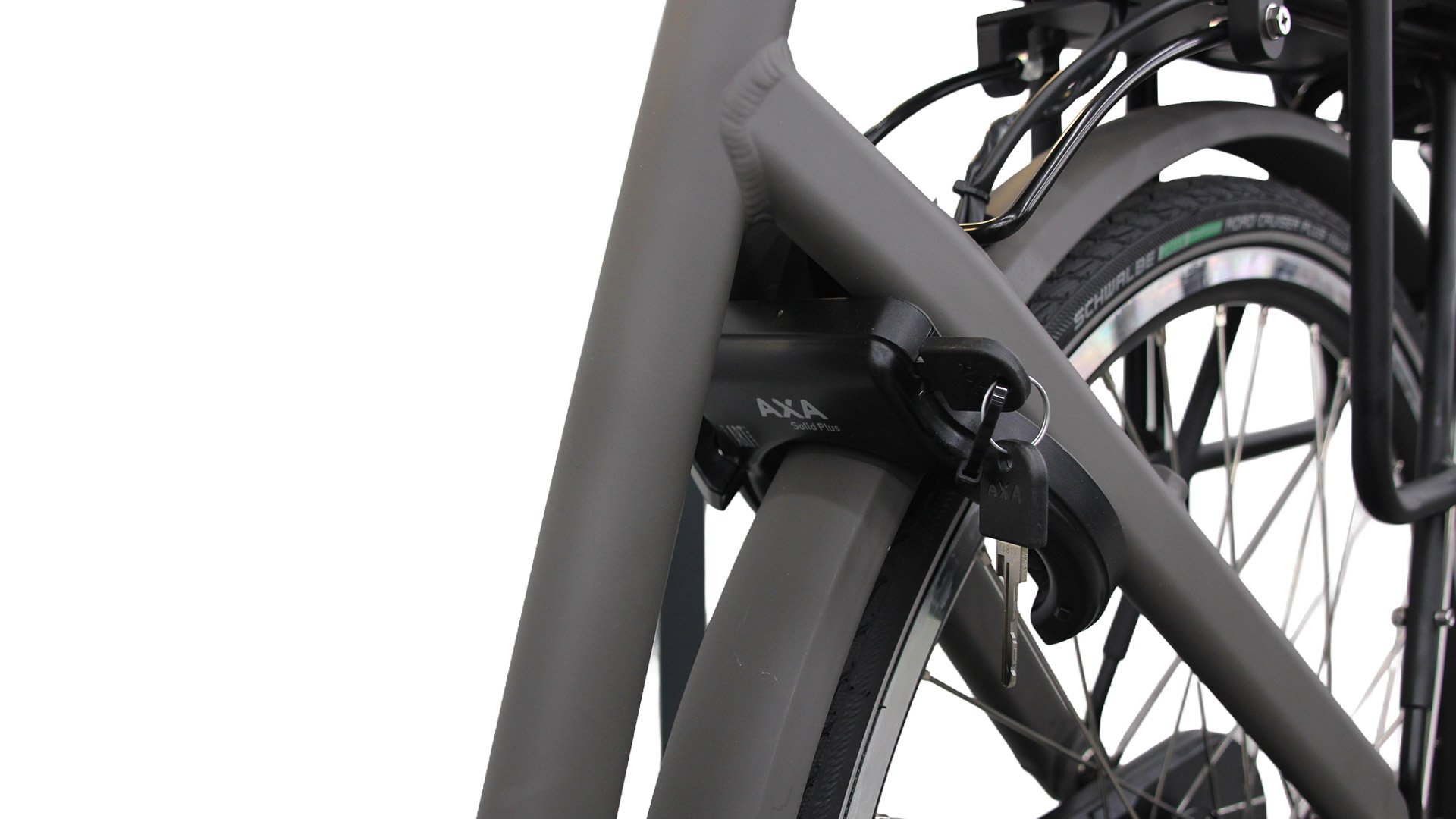 VAE hollandais Flevoland avec cadre aluminium noir brillant et moteur pédalier Shimano E-Bike Systems