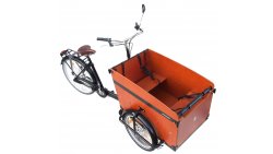 Triporteur Babboe Big électrique vu de haut avec les 2 bancs visibles pour 4 enfants