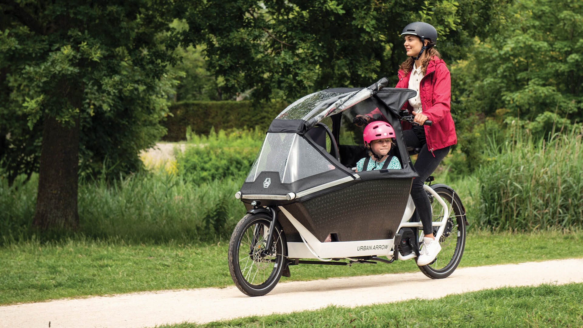 Crowdfunding : BikerTop, le premier top case parapluie pour rouler  toujours au sec à vélo ! - NeozOne