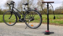 Trizand Pompe à pied/pompe à vélo avec manomètre