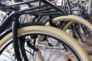 choisir les pneumatiques pour un vélo hollandais