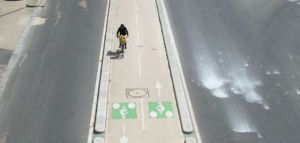 piste-cyclable-paris-vide