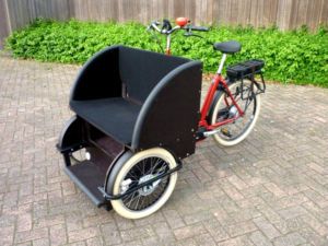 Triporteur électrique adapté transport adulte rickshaw Amsterdam Air