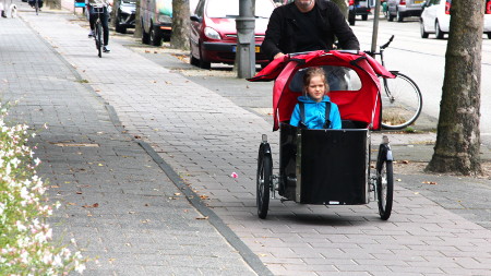 velo-ecole-rentree-biporteur-triporteur-amsterdamair