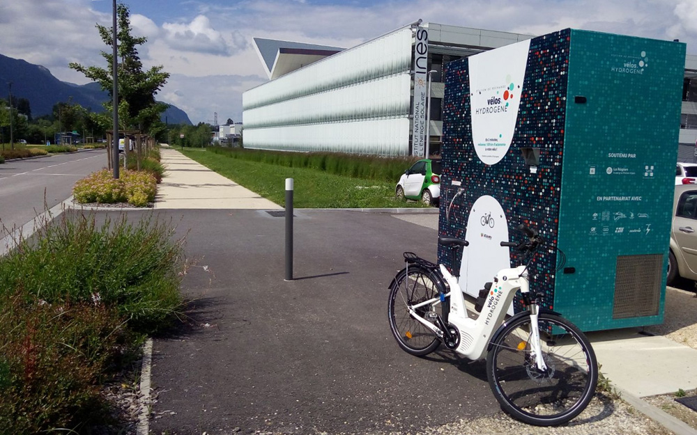 Une borne de recharge en hydrogène