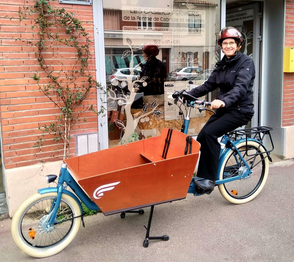 Laetitia et son biporteur Amsterdam Air