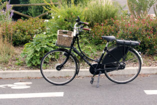 Vélo Amsterdam Air sur piste cyclable