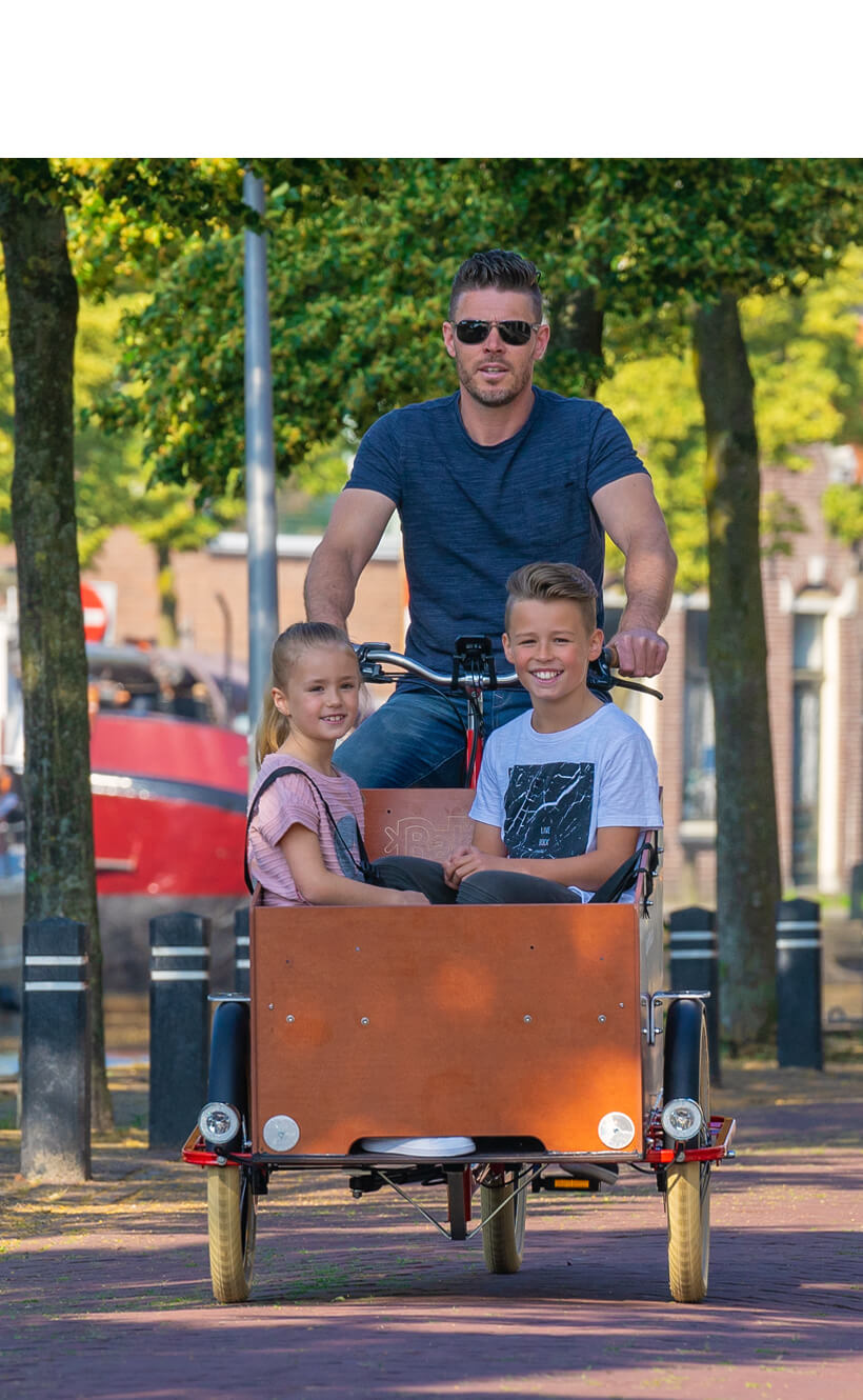 Un triporteur Bakfiets made in Holland