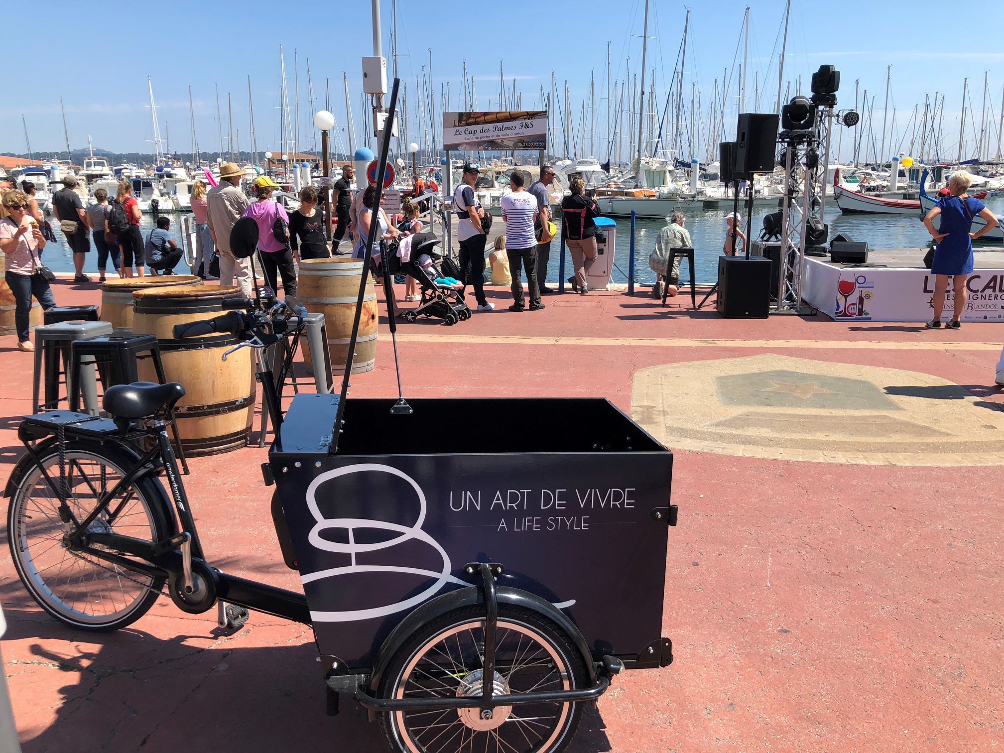 Ville de Bandol - Triporteur électrique Office de Tourisme.